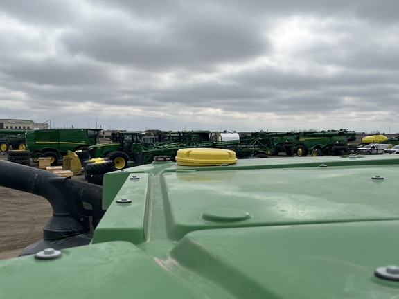 2025 John Deere 9R 640 Tractor 4WD