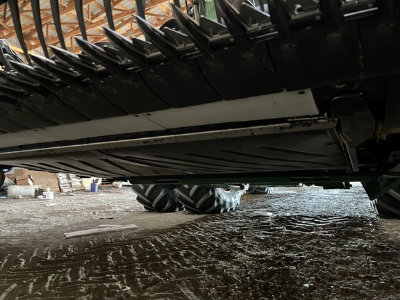 2022 MacDon FD245 Header Combine