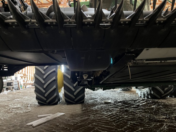 2022 MacDon FD245 Header Combine