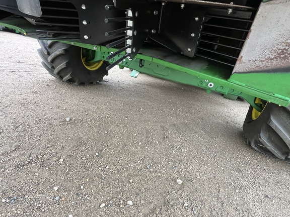 2024 John Deere X9 1000 Combine