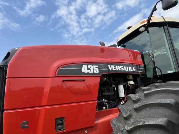 2011 Versatile 435 Tractor 4WD