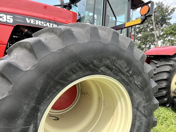 2011 Versatile 435 Tractor 4WD