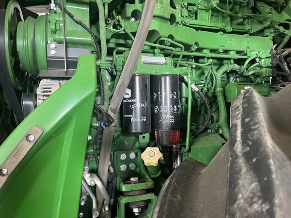 2018 John Deere 9520R Tractor 4WD