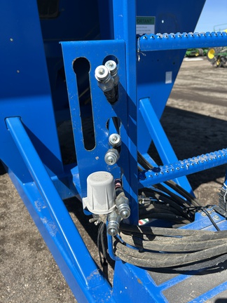 2015 Brandt 1020XR Grain Cart