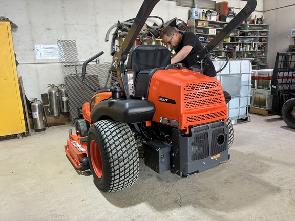 2025 Kubota ZG327RPA Mower/Zero Turn