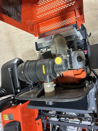 2025 Kubota ZG327RPA Mower/Zero Turn