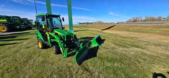 2023 John Deere 1025R Tractor Compact