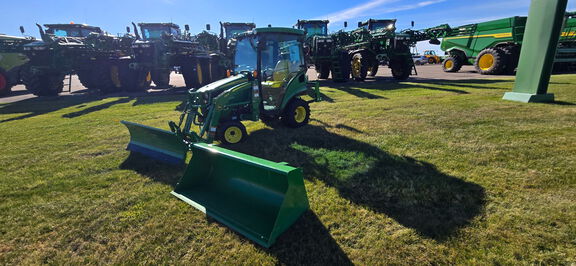 2023 John Deere 1025R Tractor Compact