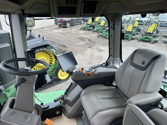 2025 John Deere 9RX 640 Tractor Rubber Track