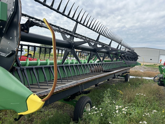 2018 John Deere 640FD Header Combine