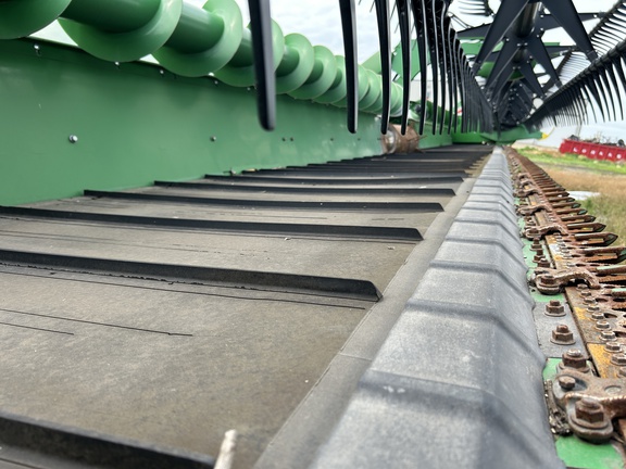 2018 John Deere 640FD Header Combine