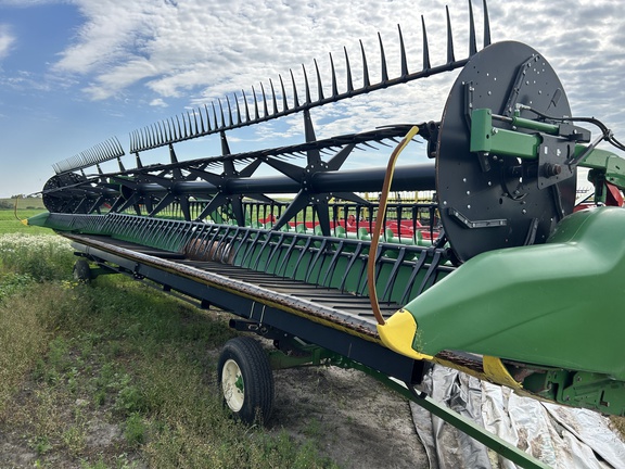 2018 John Deere 640FD Header Combine