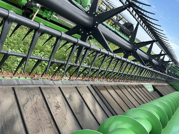 2018 John Deere 640FD Header Combine