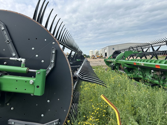 2018 John Deere 640FD Header Combine