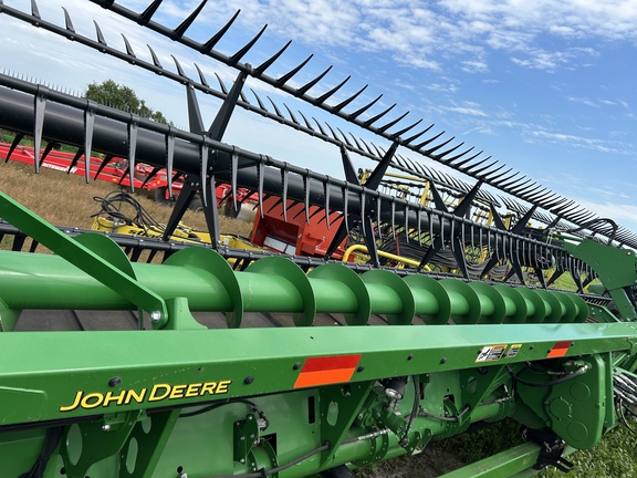2018 John Deere 640FD Header Combine