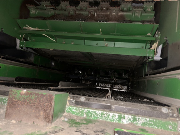 2017 John Deere S690 Combine