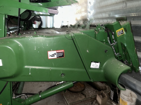 2017 John Deere S690 Combine