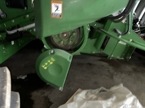 2017 John Deere S690 Combine