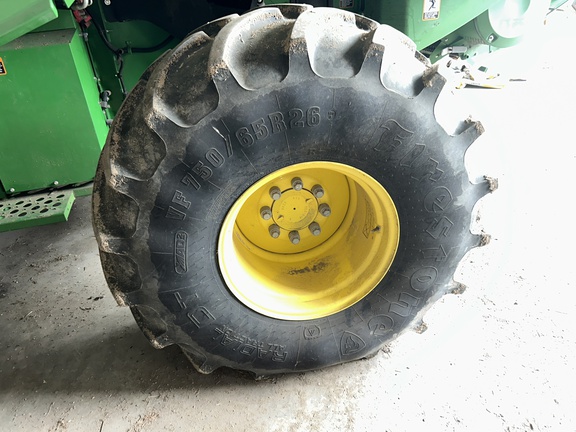 2017 John Deere S690 Combine