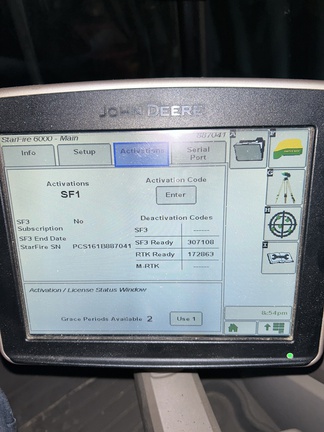 2017 John Deere S690 Combine