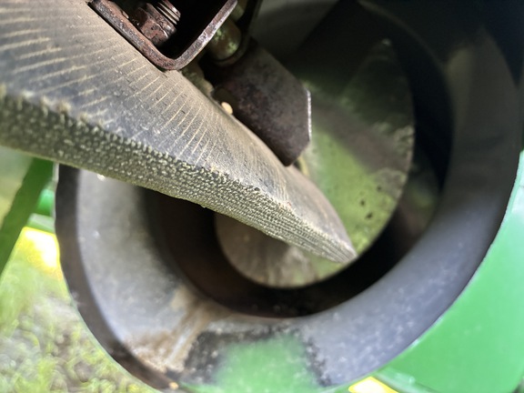 2016 John Deere S670 Combine