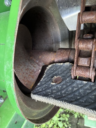 2016 John Deere S670 Combine