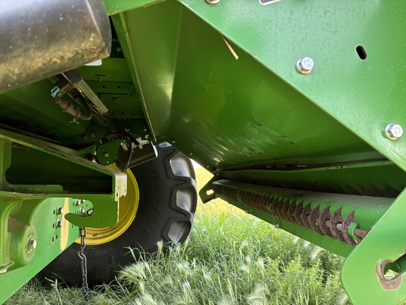 2016 John Deere S670 Combine