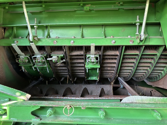 2016 John Deere S670 Combine