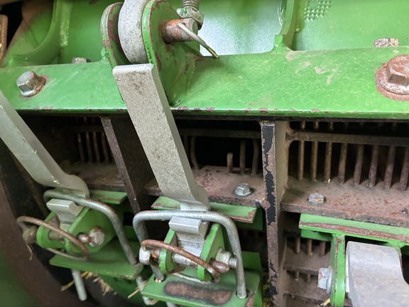 2016 John Deere S670 Combine