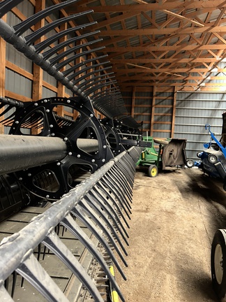 2022 MacDon FD140 Header Combine