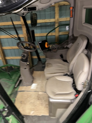 2017 John Deere S690 Combine
