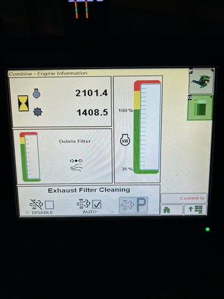 2017 John Deere S690 Combine