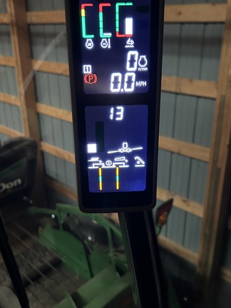 2017 John Deere S690 Combine