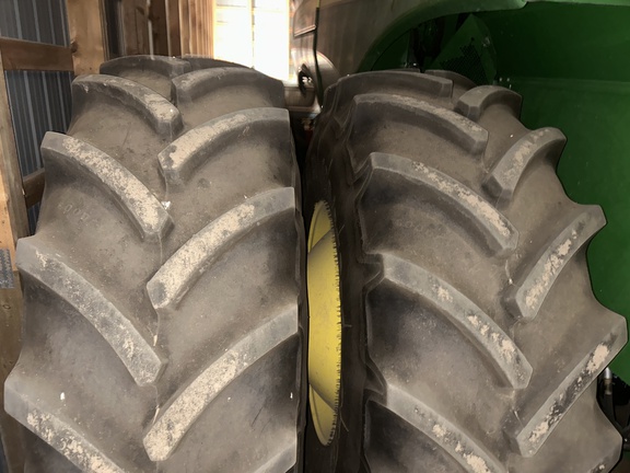 2017 John Deere S690 Combine