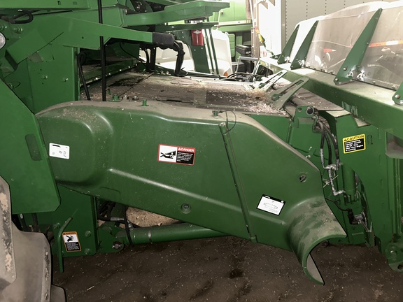 2017 John Deere S690 Combine