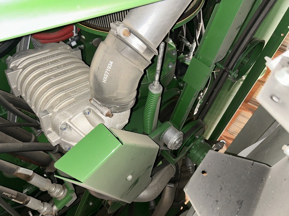 2017 John Deere S690 Combine