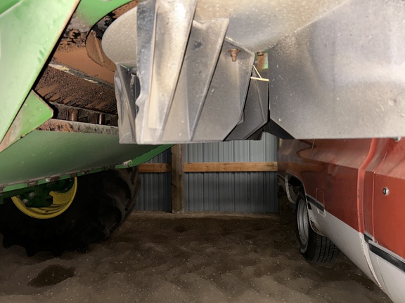 2017 John Deere S690 Combine