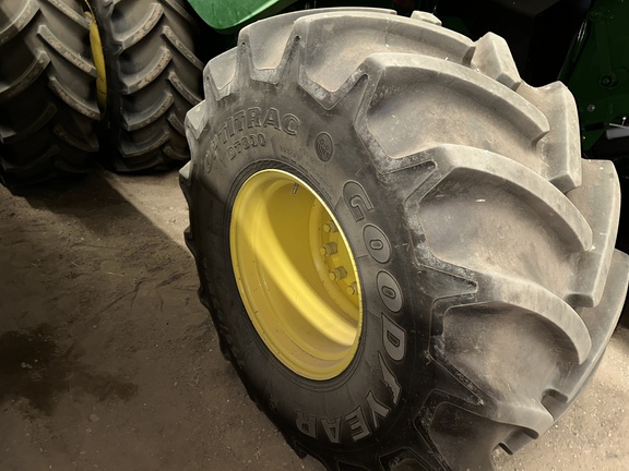 2017 John Deere S690 Combine