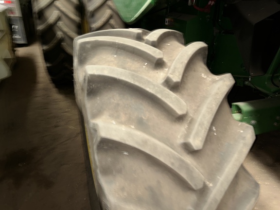 2017 John Deere S690 Combine