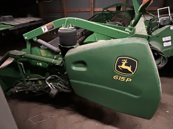 2015 John Deere 615P Header Combine