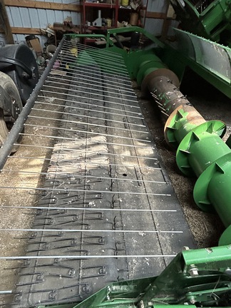 2010 John Deere 615P Header Combine