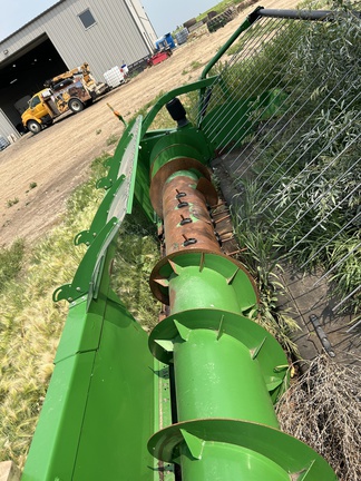 2012 John Deere 615P Header Combine