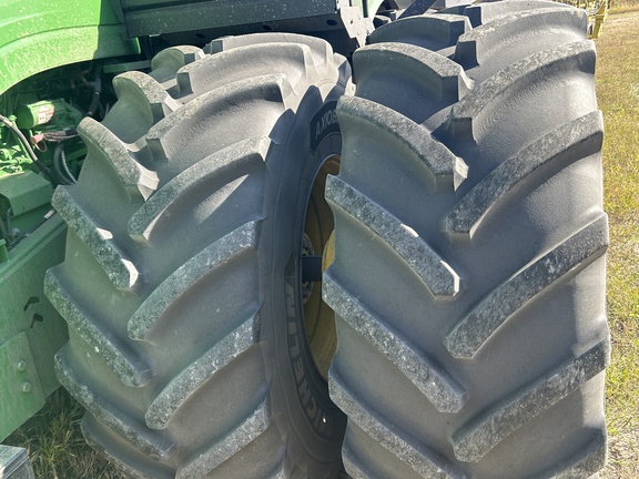 2012 John Deere 9560R Tractor 4WD