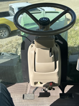 2012 John Deere 9560R Tractor 4WD