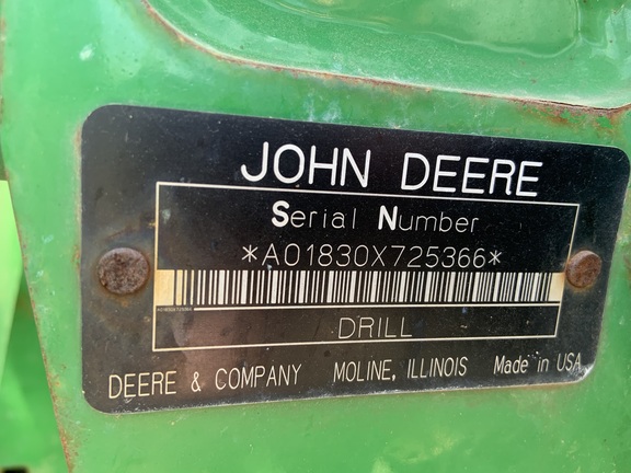 2008 John Deere 1830 W/ 1910 AIR CART Air Seeder