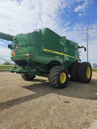 2018 John Deere S780 Combine