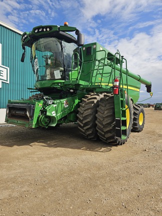 2018 John Deere S780 Combine