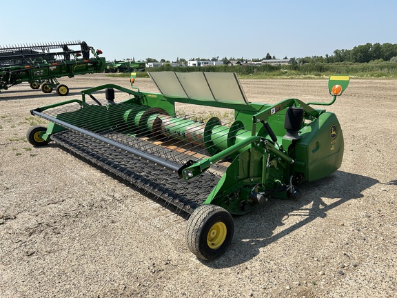 2018 John Deere 615P Header Combine