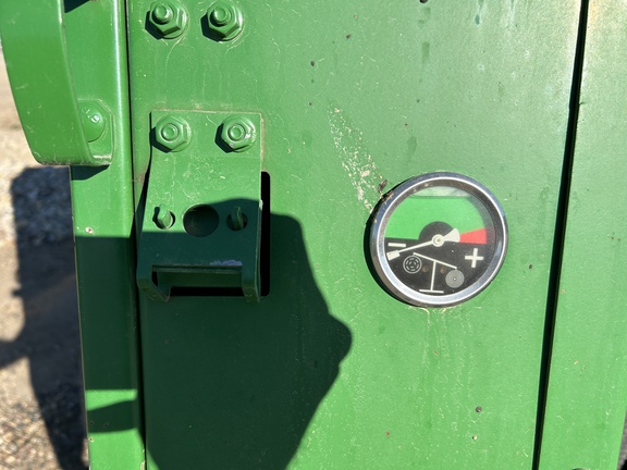 2015 John Deere 569 Baler/Round