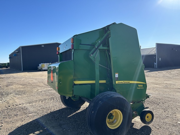 2015 John Deere 569 Baler/Round